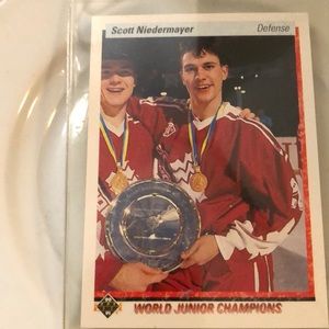 Upper Deck 1990-91 Scott Niedermayer World Junior Champion Rookie, Canada
